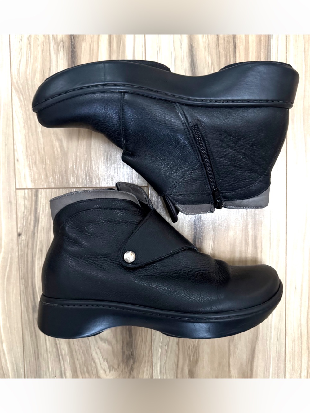 Naot Pacific Women's Black Grey Leather Booties Comfort Minimalist 37EU/6-6.5 US